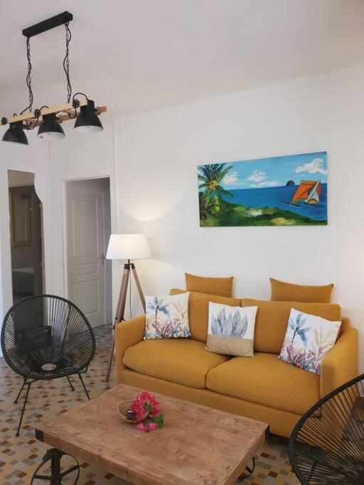 Villa Sunshine La Trinite Exterior photo